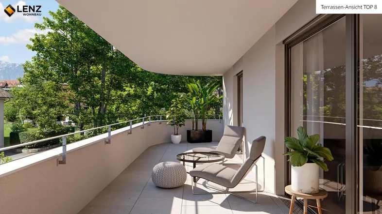 Geräumige Terrasse mit modernen Lounge-Möbeln, Pflanzen und Bergblick.