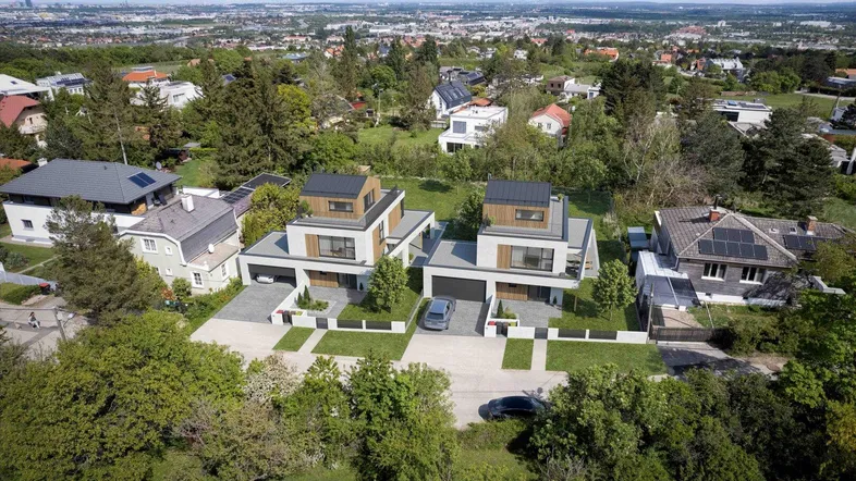Rarität am BRUNNERBERG - Exklusives Baugrundstück mit Wienblick inkl. Baubewilligung für 2 Villen amt Ausführungsplanung
