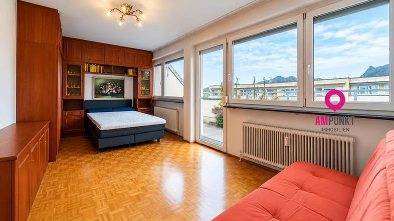 Wohn-/ Schlafzimmer