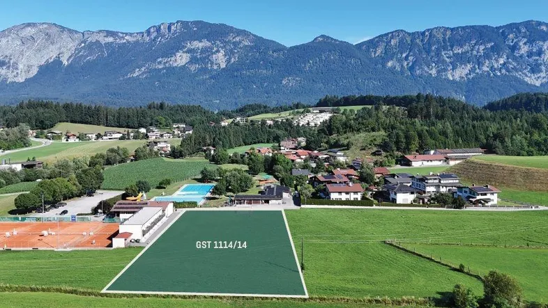 Grundstück