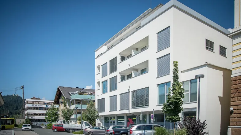 Gebäude