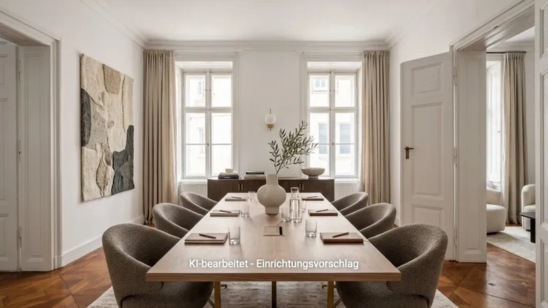 Großer Konferenzraum mit elegantem Holztisch, bequemen Stühlen und hohen Fenstern, virtuell eingerichtet.