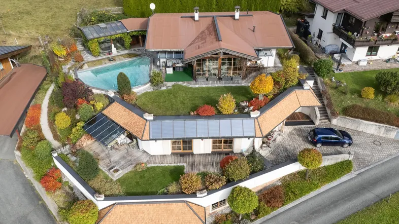 Architektenhaus in Bestlage mit Kaiserblick