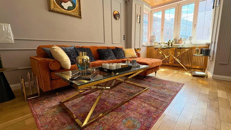 Wohnzimmer mit Sonnenerker