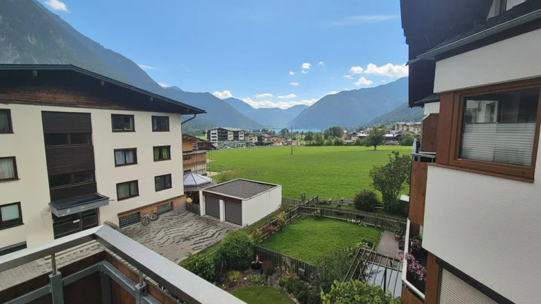 Balkon mit Seeblick