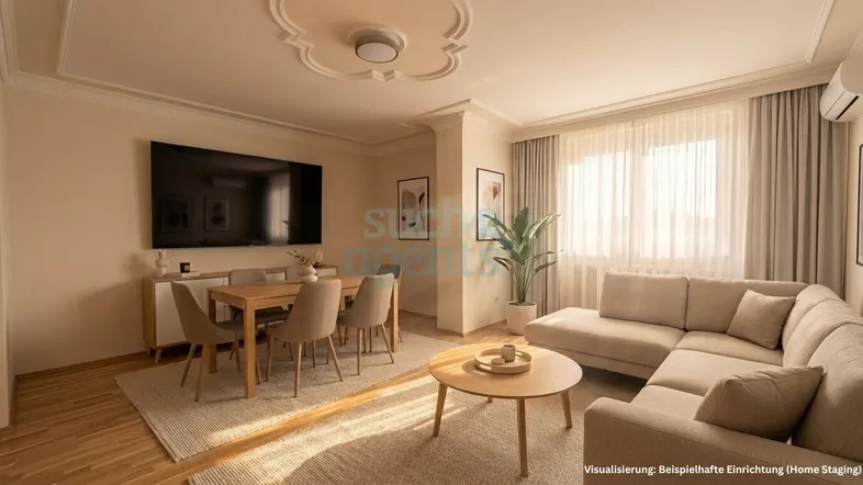 Helles Wohn- und Esszimmer mit Stuckdecke, Parkettboden und moderner Einrichtung.