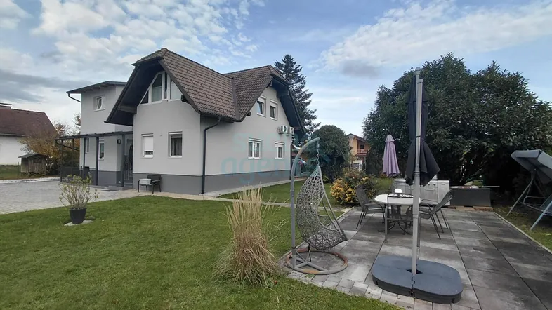 Stilvolles Zuhause mit Gartenidylle für die ganze Familie!