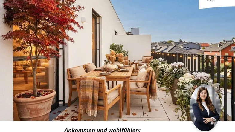Moderne Terrassenwohnung mit stilvollen Gartenmöbeln und Blick über die Dächer der Stadt.