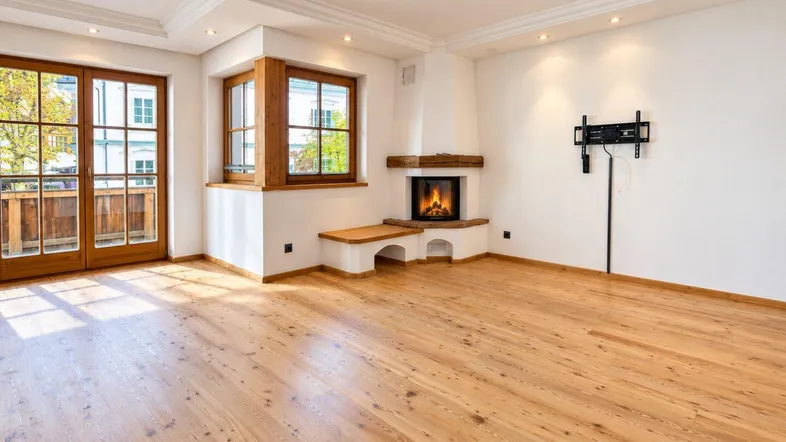 Wohnzimmer mit Kamin