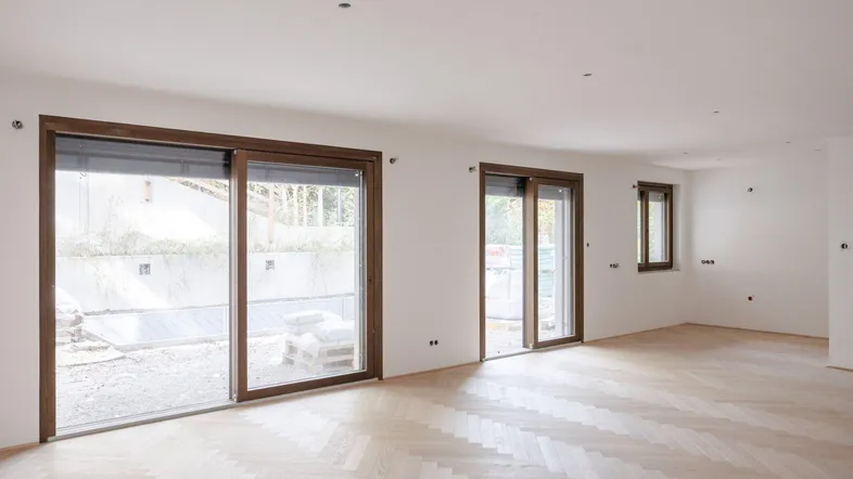 Bezugsfertig - Luxus-Garten-Apartment mit beheizbarem Edelstahlpool