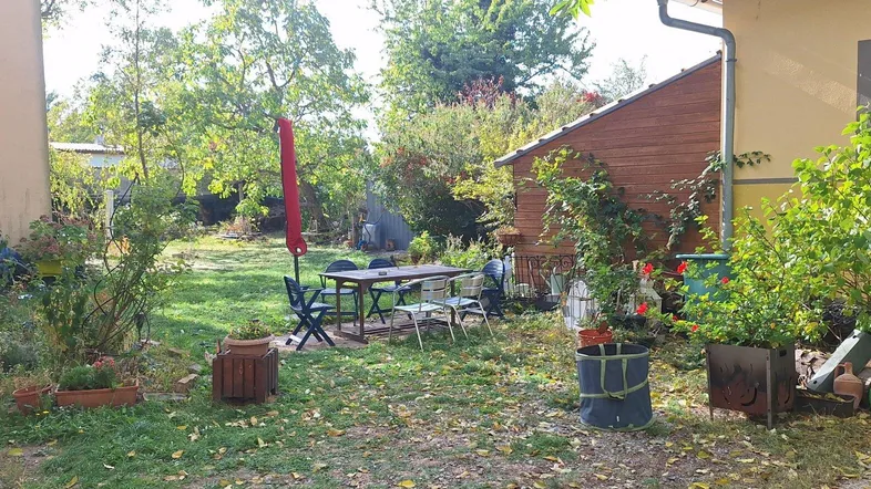 Idyllischer Innenhofgarten zur Mitbenutzung
