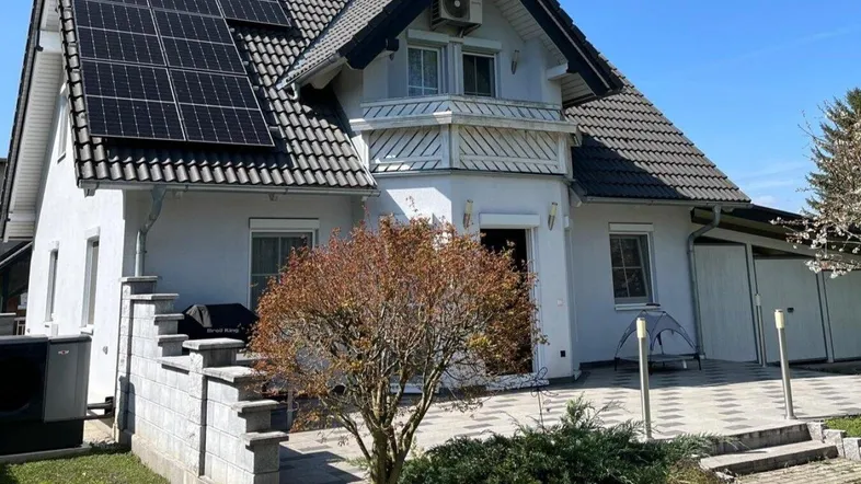 Haupthaus - Terrasse