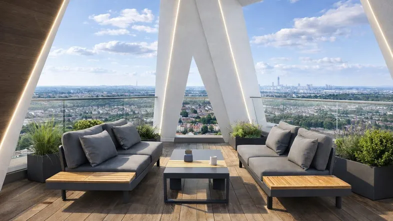 Geräumige Dachterrasse mit moderner Lounge-Möblierung, Holzboden und weitem Stadtblick, umgeben von zeitgenössischer Architektur.