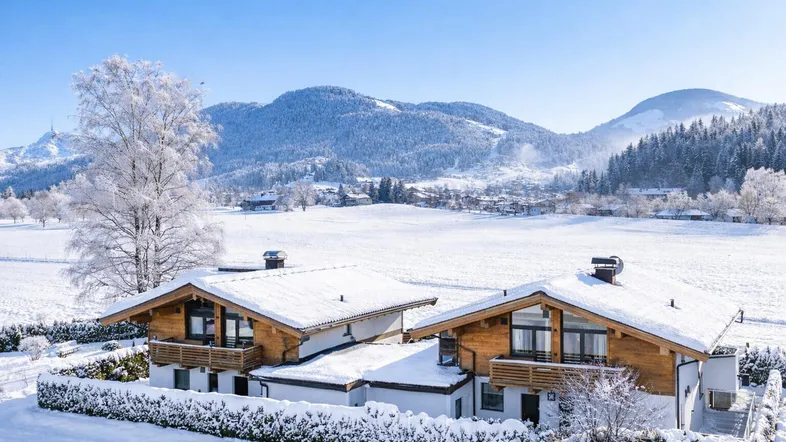 Chalet am Golfplatz mit Outdoor Pool