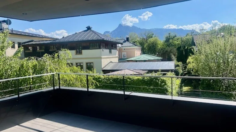 kernsanierte Eigentumswohnung in einzigartige Ruhelage und sonnigem Bergblick