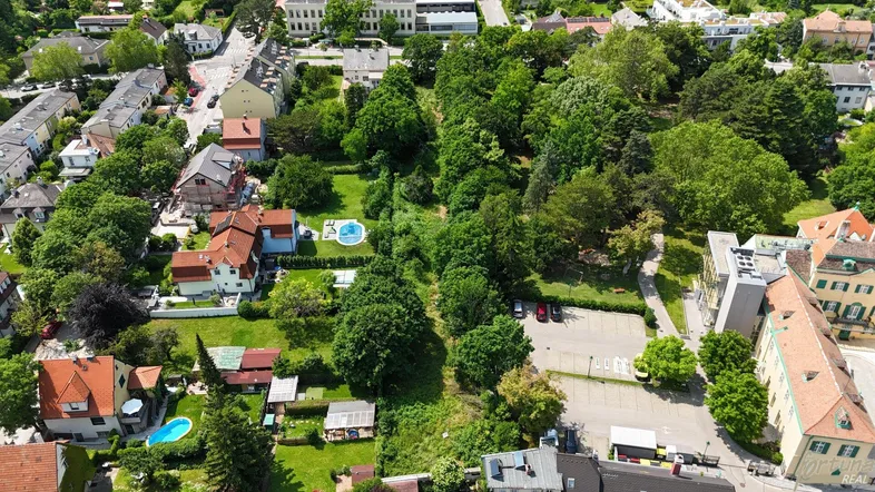 ***Exklusives Grundstück in Zentrumslage!***