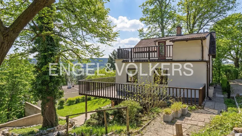 Charmantes Haus am Ölberg mit Traumausblick und Naturidylle
