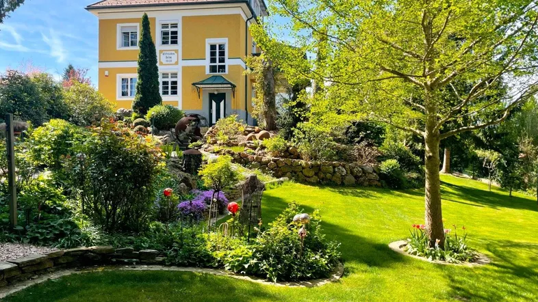 VILLA WALTENDORF