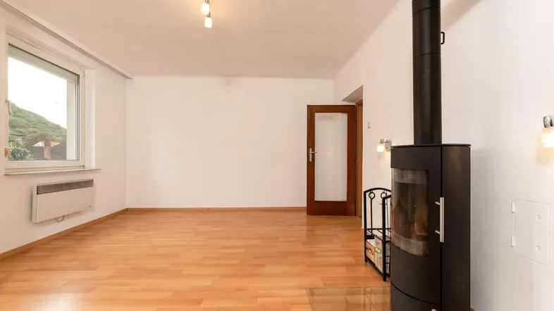 Wohnzimmer mit Ofen