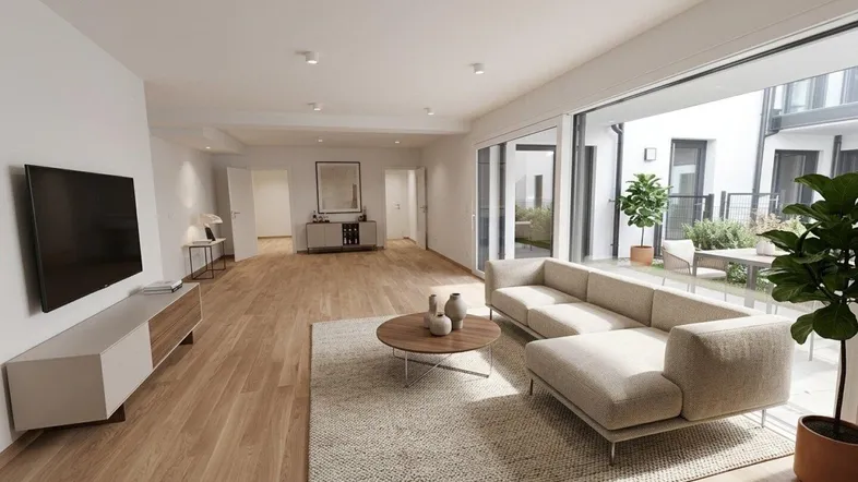 Helles, modernes Wohnzimmer mit Holzboden, beigem Sofa und Zugang zur Terrasse.
