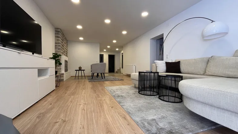 Traumhaft saniertes Einfamilienhaus – 208m2 Nutzfläche!