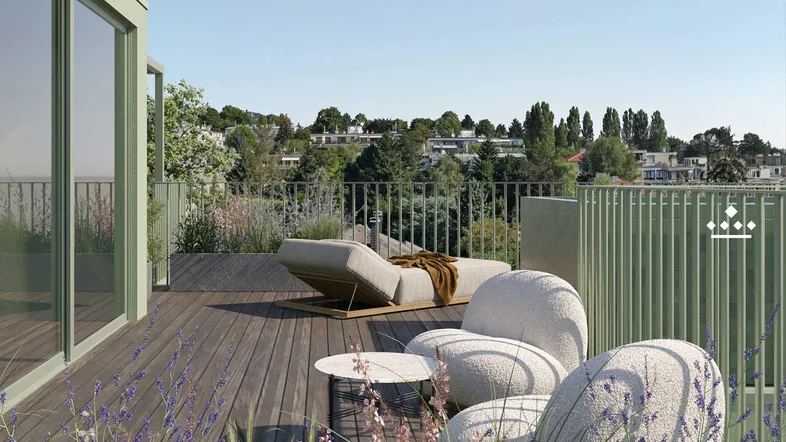 Ruhige Dachterrasse mit bequemen Lounge-Möbeln und Blick auf die grüne Umgebung.