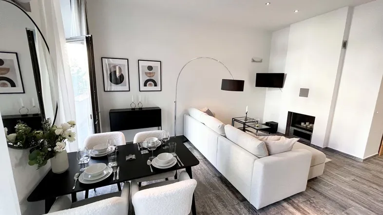 7destinations-fockygasse-wohnzimmer-essbereich