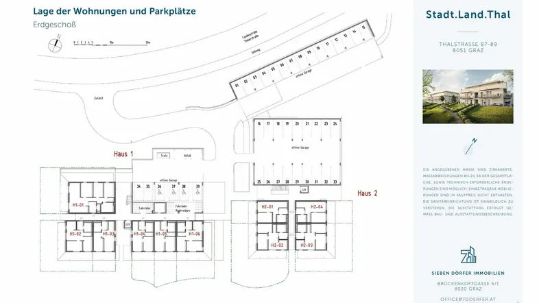 Grundriss des Erdgeschosses zeigt die Lage der Wohnungen und zugehörigen Parkplätze der Anlage.