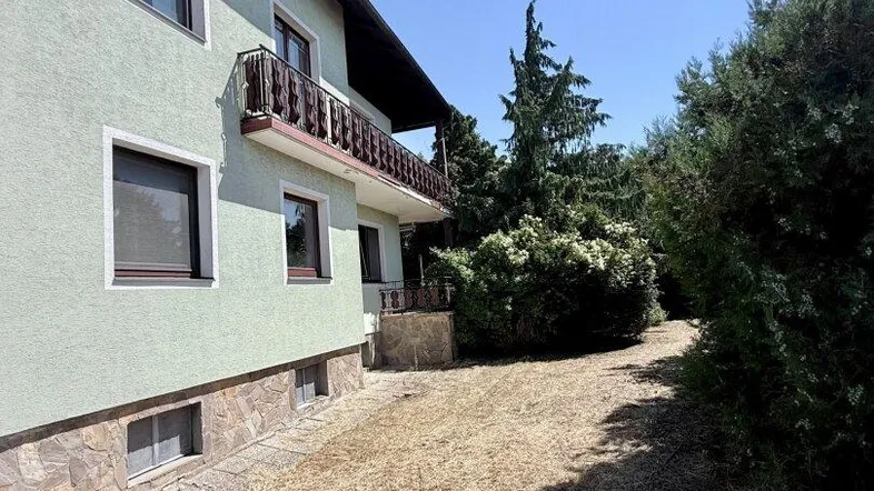 NOVARIA Real Estate