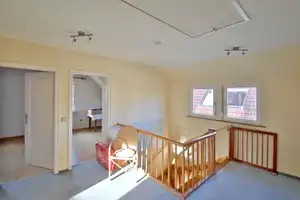 Großzügiges Familienhaus mit Gartenidylle und vielseitigen Nutzungsmöglichkeiten – Heilbronn – Vorschaubild 11