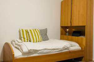 Für Studenten, schönes möbliertes 1-Zimmer Apartment !  Anfragen bitte nur per E-Mail – Katholischer Kirchenplatz 4, 91054 Altstadt, Erlangen – Vorschaubild 5