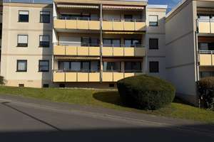 4-Zimmer-Wohnung in Veitshöchheim-Renoviert mit Garage