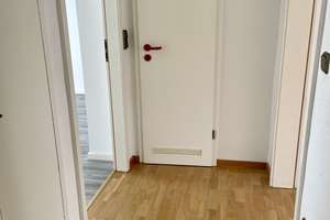 Helle 3 Zimmer Dachgeschosswohnung mit 2 Bädern in Frankfurt-Oberrad – Die vollständige Adresse der Immobilie erhältst du vom Anbieter., 60599 Oberrad, Frankfurt am Main – Vorschaubild 7