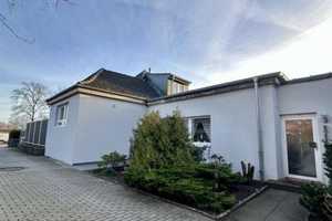 Investoren aufgepasst:
Exklusive Kapitalanlage in Quickborn - MFH mit 4.386 m² Grundstück. – Pinneberg (Kreis) – Vorschaubild 1