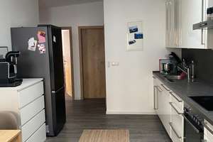 Stilvolle 3-Raum-Wohnung mit Dachterrasse und EBK in Würzburg – Die vollständige Adresse der Immobilie erhältst du vom Anbieter., 97082 Zellerau, Würzburg – Vorschaubild 4