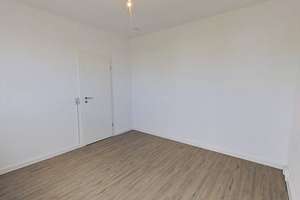 Großzügige 3-Zimmer-Wohnung mit Küche in Rostock – Hundsburgallee 8, 18106 Schmarl, Rostock – Vorschaubild 6