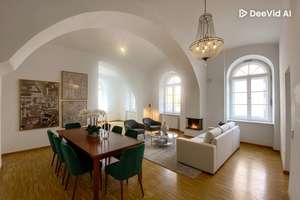 Exklusive Wohnung mit 135 m² in Innenstadtlage – Die vollständige Adresse der Immobilie erhältst du vom Anbieter., 83435 Bad Reichenhall – Vorschaubild 1