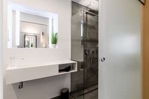 Inklusivmiete, Luxuriös möbliert & bestückt, Uni-nah, Balkon / Flat-rate, near university, balcony – Die vollständige Adresse der Immobilie erhältst du vom Anbieter., 40223 Bilk, Düsseldorf – Vorschaubild 13