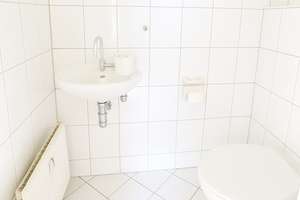 MÖBLIERT und über den Dächern von Düsseldorf: 3 Zimmer in Friedrichstadt – 40215 Friedrichstadt, Düsseldorf – Vorschaubild 10
