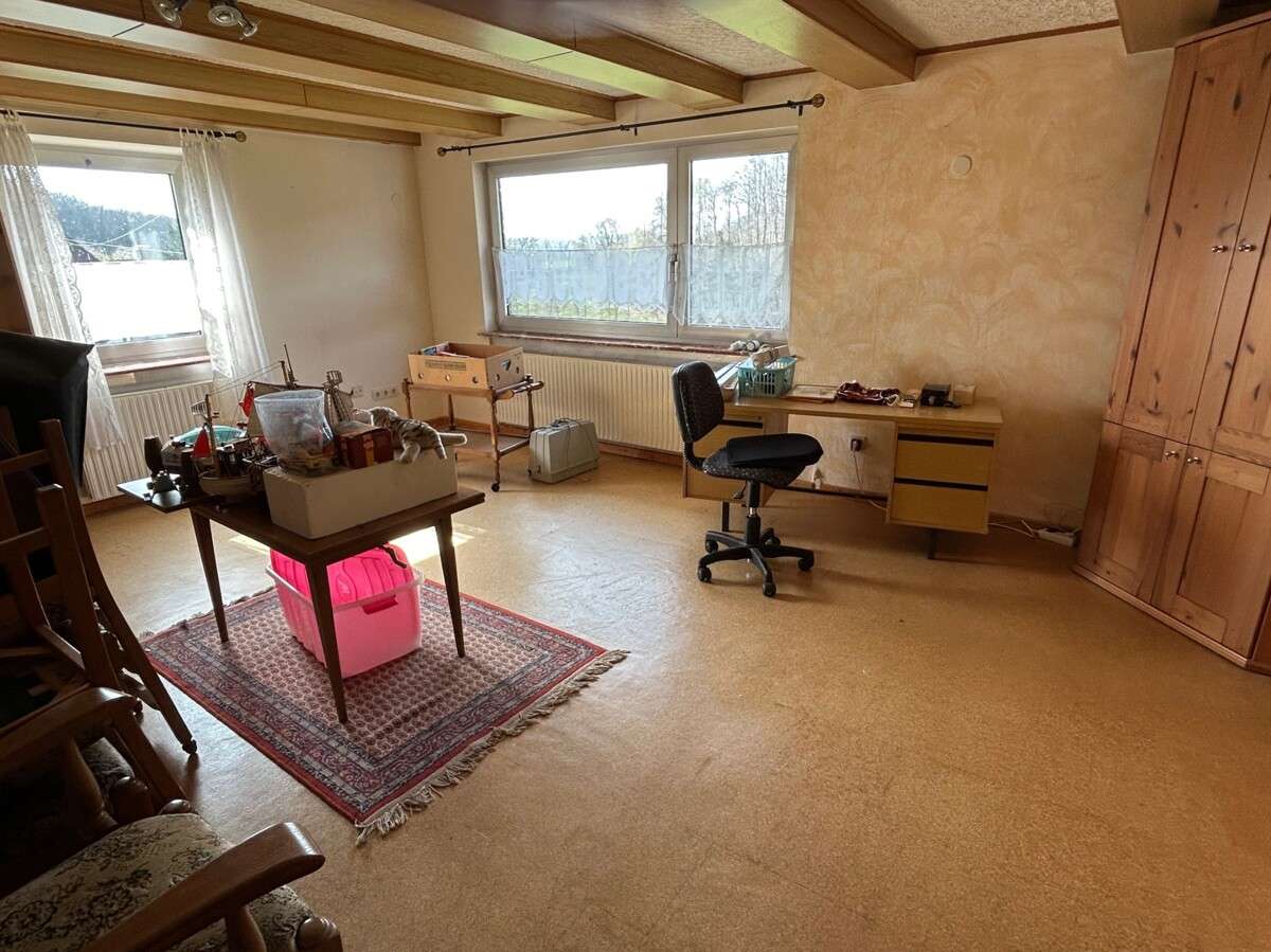 Immobilie in Extertal - Abseits des Stadtlärms - Zweifamilienhaus mit viel Grundstück und Option auf Ferienwohnung - Bild 4