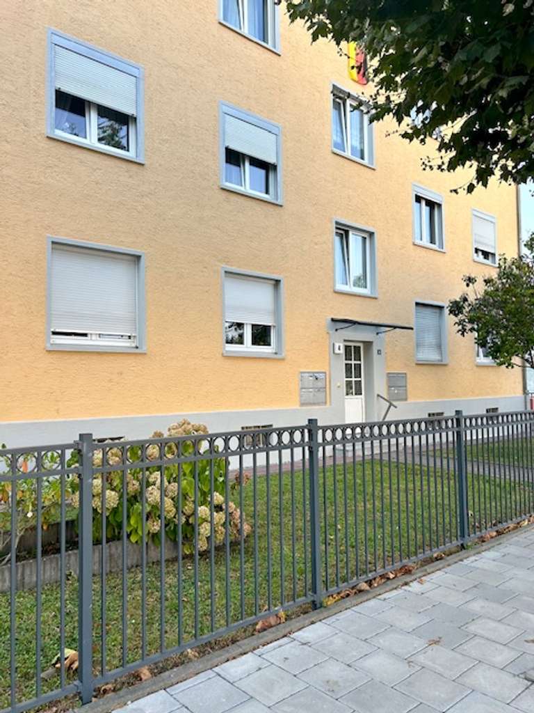 Immobilie in Bad Homburg vor der Höhe - PROVISIONSFREI ! 3,5 -Zimmerwohnung mit Loggia in Innenstadtnähe Bad Homburgs - Bild 1