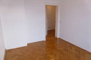Vergoldeter Pfauenstuck - Ansprechende Wohnung in Dresdner Elbnähe! – Weimarische Straße 1, 1127 Pieschen-Süd, Dresden – Vorschaubild 15
