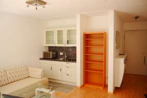 Exklusive, 1-Zimmer-EG-Wohnung mit Terasse und Einbauküche in Regensburg, Westen – Steyrerweg 13, 93049 Westenviertel, Regensburg – Vorschaubild 3