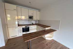 München Großhadern - absolut ruhige, helle  3 Zi., 2 Balkone, EBK, TG, frisch renoviert  FREI!! – Max - Lebsche-Platz 36, 81377 Großhadern, München – Vorschaubild 6