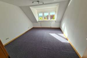 Großzügige, schöne und gepflegte DHH in ruhigem Wohngebiet – Johann-Dietzenhofer-Str. 14a, 96123 Litzendorf – Vorschaubild 12