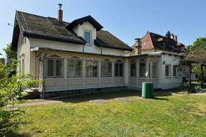 Liebhaberobjekt! EFH-Villa mit großem Grundstück oberhalb von Radebeul-Ost – Die vollständige Adresse der Immobilie erhältst du vom Anbieter., 1445 Radebeul – Vorschaubild 6