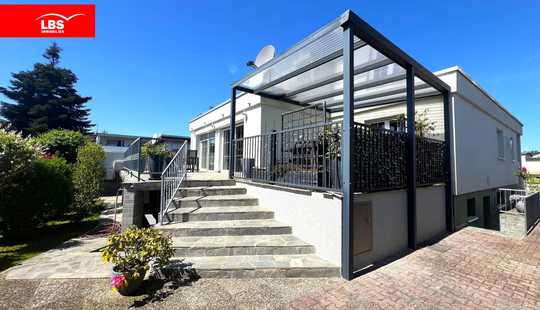 Bild von für gehobene Ansprüche: viel Platz, modernisiert & energetisch auf dem neuesten Stand 