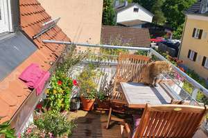 Helle 1-Zimmer-Dachgeschosswohnung mit Balkon und EBK in Augsburg – Preßburger Str. 1 1/2, 86157 Pfersee-Süd, Augsburg – Vorschaubild 3