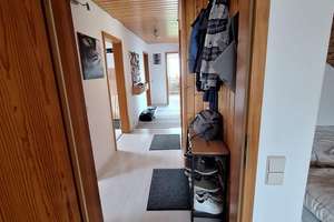Gemütliche Dachgeschosswohnung 4 Zimmer mit Einbauküche in ruhiger Wohngegend – Die vollständige Adresse der Immobilie erhältst du vom Anbieter., 71720 Oberstenfeld – Vorschaubild 4