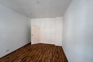 Tolle 4-Raum-Wohnung mit Balkon und EBK in Chemnitz-Kappel – Steinstr. 6, 9116 Kappel, Chemnitz – Vorschaubild 4